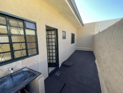 Casa para Loca��o, em Ourinhos, bairro Parque Valeriano Marcante, 2 dormit�rios, 1 banheiro, 1 vaga